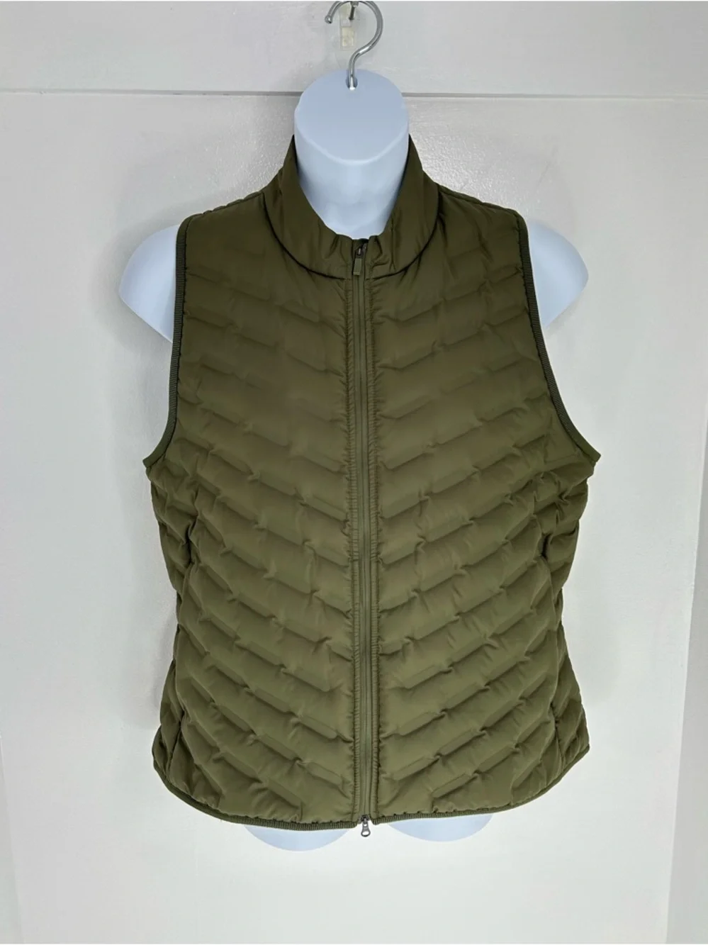 Nike Aeroloft Down Running Vest Womens XL Beige Full Zip‎ Lightweight Active